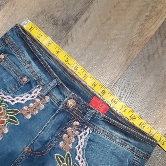 V Cristina Blue Skinny Jeans with Floral Embroidery - Picture 6 of 8